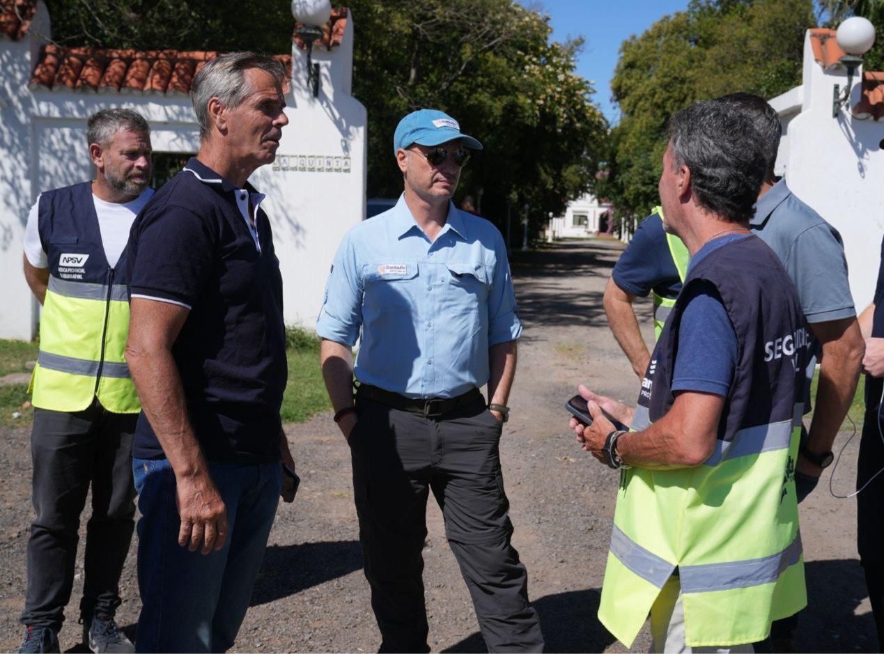 Funcionarios de la APSV en operativo de Santa Fe Pesa control de cargas