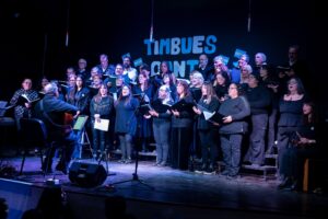 Timbúes vivió una gran noche de encuentro coral a sala llena