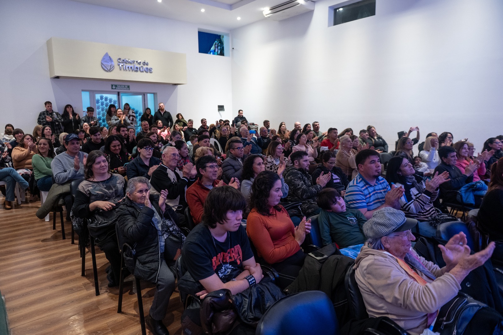 Centro Cultural Comunal colmado de público en el Encuentro Coral