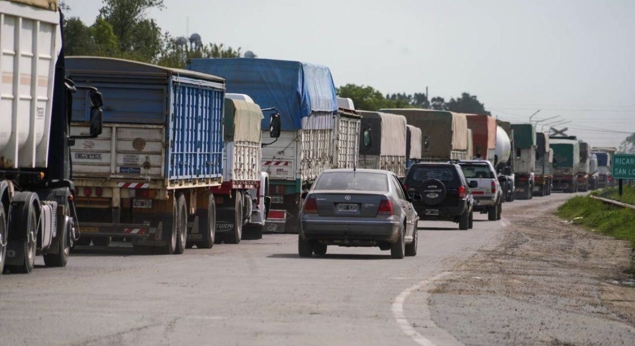 Corte total en la ruta A012 entre Ricardone y Roldán