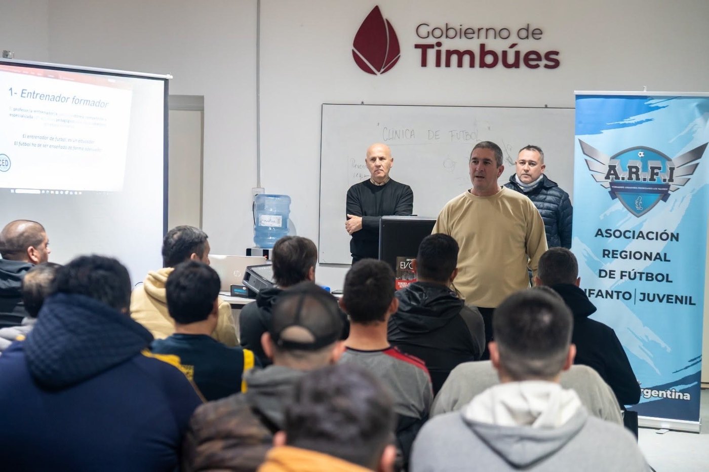 Timbúes completó la clínica habilitante para entrenadores de fútbol infantil