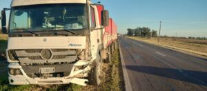 Accidente fatal en la ruta 34: murió un motociclista al chocar contra un camión en Luis Palacios