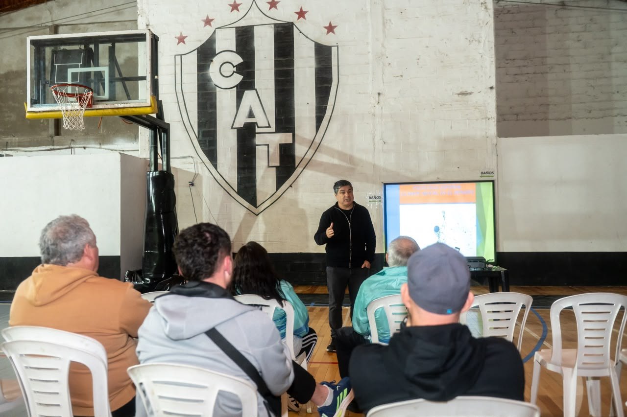 Comenzó en Timbúes un ciclo de capacitación en psicología deportiva